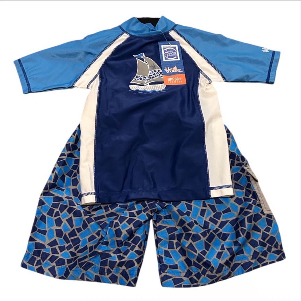 UV Skins Boy 2 Piece Swim Suit Blue/Gray Size 7 Bonus Bucket Hat